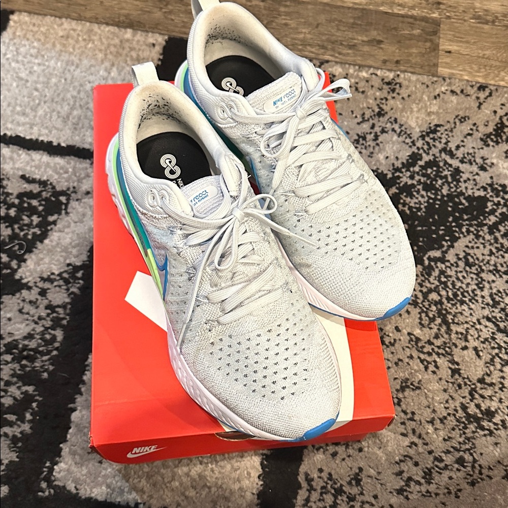 Nike White and Blue Running Shoes